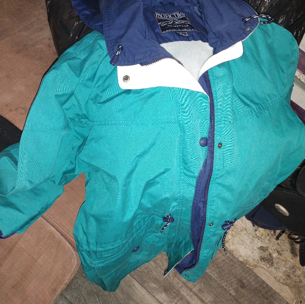 Pacific trail raincoat